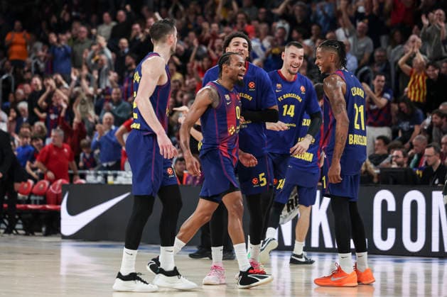 December 12, 2025, Barcelona, Barcelona, Spain: Kevin Punter of FC Barcelona, Barca celebrates a basket during the EuroLeague Regular Season Round 15 match played between FC Barcelona and Olympiacos Piraeus at Palau Blaugrana on December 12, 2025 in Barcelona, Spain. Barcelona Spain - ZUMAa181 20251212_zaa_a181_205 Copyright: xJavierxBorregox