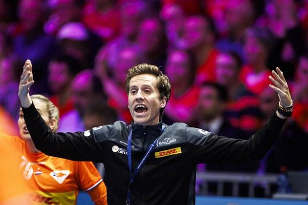 ROTTERDAM - Assistant coach Ricardo Clarijs (NED) in action during the semi-final at the World Handball Championship between the Netherlands and Norway. ANP IRIS VAN DEN BROEK netherlands out - belgium out Rotterdam xVIxxIVx 544695891 originalFilename: 544695891.jpg