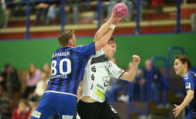 Handball, Season 2025 2026, 3 League, Season North East, Men HG Hamburg Barmbek EHV Aue Bo Hendrik Matussek Barmbek, l , Paul Bones Wandsbek Hamburg