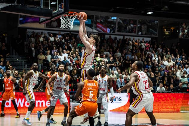 GER, easy Credit Basketball Bundesliga, Niners Chemnitz Fitness First Würzburg Baskets 12 12 2025, Messe, Chemnitz, GER, easy Credit Basketball Bundesliga, Niners Chemnitz Fitness First Würzburg Baskets Christian Skladanowski Fitness First Würzburg Baskets 19 Foto Alexander Trienitz Chemnitz Messe Sachsen Germany