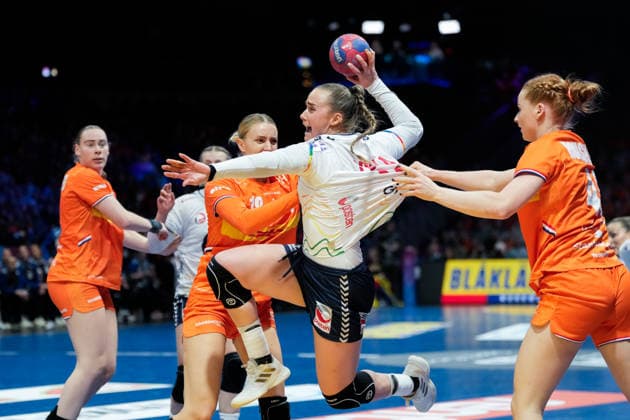 Women s Handball World Championship 2025 Netherlands Norway Rotterdam, Netherlands 20251212 Norway s Thale Rushfeldt Deila during the semifinal of the Women s Handball World Championship between the Netherlands and Norway at Ahoy Arena Photo Beate Oma Dahle NTB Rotterdam Netherlands EDITORIAL USE ONLY RESTRICTED USE FOR BETTING COMPANIES  Copyright: xBeatexOmaxDahlex xNTBx