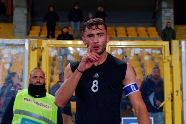 CALCIO - Serie A - US Lecce vs Pisa SC Simone Canestrelli of Pisa during US Lecce vs Pisa SC, Italian soccer Serie A match in Lecce, Italy, December 12 2025 Lecce Italy  Copyright: xIPAxSport ABACAx