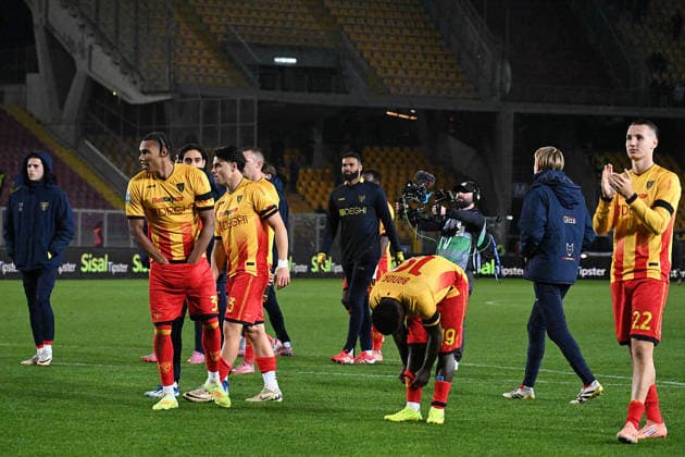 CALCIO - Serie A - US Lecce vs Pisa SC Us Lecce celebrates after the victory during US Lecce vs Pisa SC, Italian soccer Serie A match in Lecce, Italy, December 12 2025 Lecce Italy  Copyright: xIPAxSport ABACAx