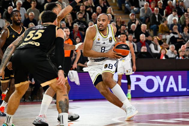 BASKET-BALL : AS Monaco VS Fenerbahce Beko - Turkish Airlines EuroLeague - 12 12 2025 Talen Horton-Tucker (Fenerbahce Beko) - Turkish Airlines EuroLeague match between AS Monaco and Paris Basketball on December 12, 2025 at the Louis II Stadium in Monaco. MonacoMonaco  Copyright: xWilliamxCannarellax