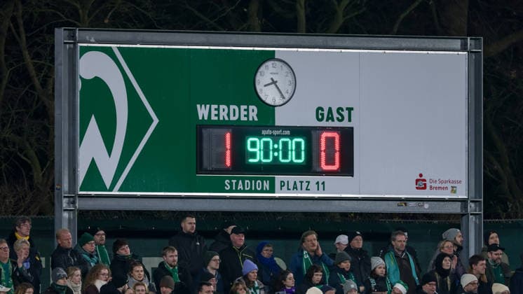 The scoreboard shows the score from 1 0, result, intermediate result, final result, final score, goals, videowall, videowall, display, THE DFB REGULATIONS PROHIBIT ANY USE OF PHOTOGRAPHS AS IMAGE SEQUENCES AND OR QUASI VIDEO , 12 12 2025, Bremen Germany , Football, Google Pixel Womens Bundesliga, SV Werder Bremen Bayer 04 Leverkusen xobx