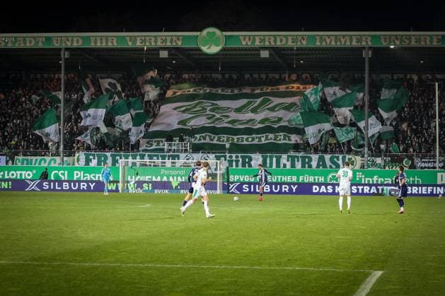 Poster of the fans of Fuerth, Spvgg Greuther Fuerth vs Hertha BSC Berlin, Football, 2 Bundesliga, DFL, Season 2025 2026, First round, 16 Matchday, 12 12 2025 DFB regulations prohibit any use of photographs as image sequences and or quasi video Fuerth Bayern Germany Copyright: xkolbert-press MartinxAgüerax