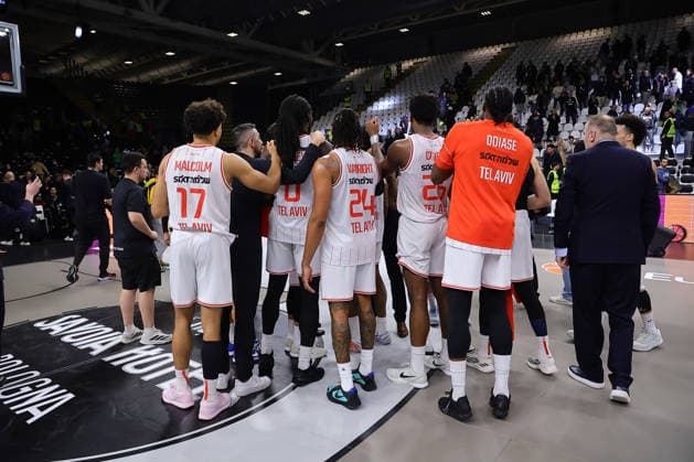 Apoel fine gara during Virtus Bologna vs Hapoel Tel Aviv, Basketball Euroleague match in Bologna, Italy, December 12 2025  Copyright: xValentinoxOrsini IPAxSportx xipa-agency.netx xx IPA_69087510 IPA_Agency_IPA69087510
