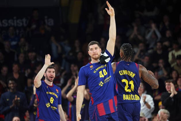 FC Barcelona, Barca v Olympiacos Piraeus - Euroleague 2025 2026 Joel Parra celebrates during the match between FC Barcelona and LDLC ASVEL Villeurbanne, corresponding to round 15 of the Euroleague, at the Palau Blaugrana in Barcelona, Spain, on December 12, 2025. Barcelona Barcelona Spain  Copyright: xUrbanandsportx originalFilename:urbanandsport-fcbarcel251212_np0x6.jpg