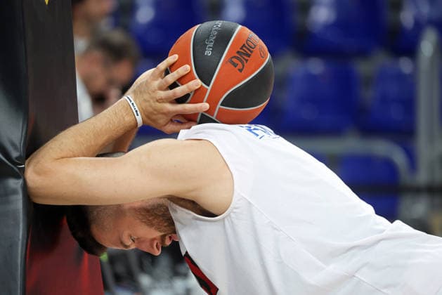 FC Barcelona, Barca v Olympiacos Piraeus - Euroleague 2025 2026 Alec Peters trains during the match between FC Barcelona and LDLC ASVEL Villeurbanne, corresponding to round 15 of the Euroleague, played at the Palau Blaugrana in Barcelona, Spain, on December 12, 2025. Barcelona Barcelona Spain  Copyright: xUrbanandsportx originalFilename:urbanandsport-fcbarcel251212_npoQ1.jpg
