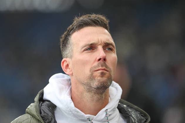 Christian Eichner Karlsruher SC, Head Coach before the match during TV interview, Karlsruher SC vs SC Paderborn 07, 2 Bundesliga, 16 Matchday, 2025 2026, 13 12 2025, DFL REGULATES PROHIBIT ANY USE OF PHOTOGRAPHS AS IMAGE SEQUENCES AND OR QUASI VIDEO, Karlsruher SC vs SC Paderborn 07, 2 Bundesliga, 16 Matchday, 2025 2026, 13 12 2025 Karlsruhe Copyright: xEibner-Pressefoto JanxPrihodax EP_JPA