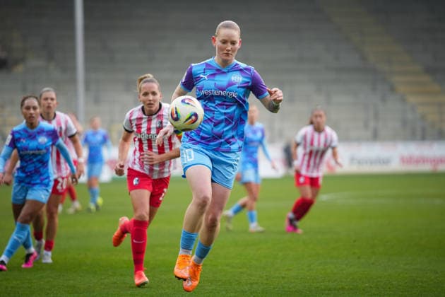 Soccer, Google Pixel Womens Bundesliga, 13 Matchday, 2025 2026, SC Freiburg vs SGS Essen, 13 12 2025, Dreisamstadion, Freiburg, 10 Natasha Kowalski SGS ESSEN, 10 Freiburg Dreisamstadion Baden Württemberg Germany Copyright: xFINLEYxMÖRCHx