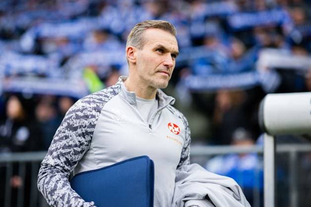 13 12 2025 Football, 2025 2026, 2 Bundesliga, Matchday 16, DSC Arminia Bielefeld 1 FC Kaiserslautern Carsten Rump Coach Kaiserslautern DFL REGULATIONS PROHIBIT ANY USE OF PHOTOGRAPHS AS IMAGE SEQUENCES AND OR QUASI VIDEO