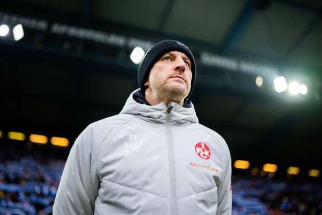 13 12 2025 Football, 2025 2026, 2 Bundesliga, Matchday 16, DSC Arminia Bielefeld 1 FC Kaiserslautern Torsten Lieberknecht Coach Kaiserslautern DFL REGULATIONS PROHIBIT ANY USE OF PHOTOGRAPHS AS IMAGE SEQUENCES AND OR QUASI VIDEO