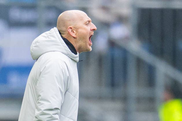 13 12 2025 Football, 2025 2026, 2 Bundesliga, Matchday 16, DSC Arminia Bielefeld 1 FC Kaiserslautern Torsten Lieberknecht Coach Kaiserslautern DFL REGULATIONS PROHIBIT ANY USE OF PHOTOGRAPHS AS IMAGE SEQUENCES AND OR QUASI VIDEO