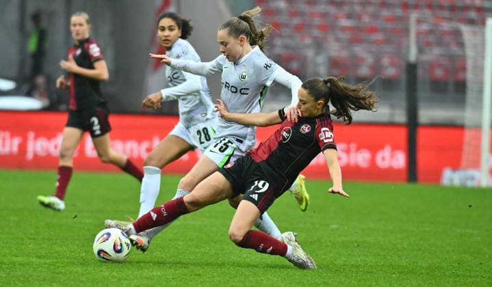 13 12 2025 Soccer season 2025 2026 1 Google Pixel Women Bundesliga 13 Matchday 1 FC Nürnberg FCN Club Clubfrauen VfL Wolfsburg Sportfoto Zink xwoxzix Janou Levels 15, VfL Wolfsburg Sanja Homann 19, 1 FC Nürnberg FCN