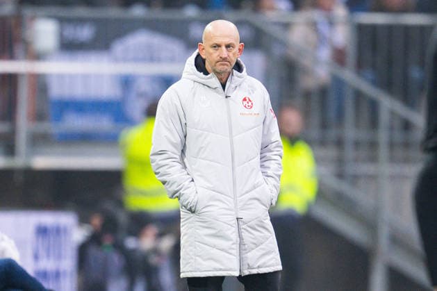 13 12 2025 Football, 2025 2026, 2 Bundesliga, Matchday 16, DSC Arminia Bielefeld 1 FC Kaiserslautern Torsten Lieberknecht Coach Kaiserslautern DFL REGULATIONS PROHIBIT ANY USE OF PHOTOGRAPHS AS IMAGE SEQUENCES AND OR QUASI VIDEO