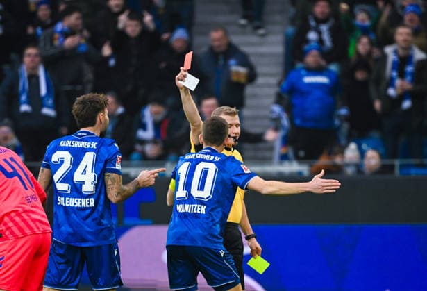 Referee Timo Gansloweit shows Fabian Schleusener Karlsruher SC the red card during the 2 Bundesliga match between Karlsruher SC and SC Paderborn at BBBank Wildpark on December 13, 2025 in Karlsruhe, Germany Photo by Silas Schüller DeFodi Images Referee Timo Gansloweit shows Fabian Schleusener Karlsruher SC the red card during the 2 Bundesliga match between Karlsruher SC and SC Paderborn at BBBank Wildpark on December 13, 2025 in Karlsruhe, Germany Photo by Silas Schüller DeFodi Images DFB DFL REGULATIONS PROHIBIT ANY USE OF PHOTOGRAPHS AS IMAGE SEQUENCES AND OR QUASI VIDEO Photo by Silas Schueller DeFodi Images