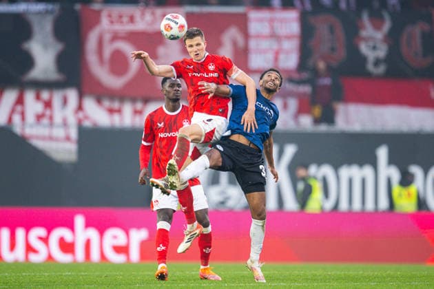 13 12 2025 Soccer, 2025 2026, 2 Bundesliga, Matchday 16, DSC Arminia Bielefeld 1 FC Kaiserslautern L R Fabian Kunze Kaiserslautern , Noah Joel Sarenren Bazee Bielefeld DFL REGULATIONS PROHIBIT ANY USE OF PHOTOGRAPHS AS IMAGE SEQUENCES AND OR QUASI VIDEO