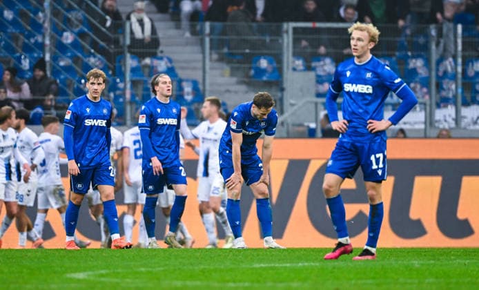 Marcel Franke Karlsruher SC goes to his knees in disappointment after conceding a goal during the 2 Bundesliga match between Karlsruher SC and SC Paderborn at BBBank Wildpark on December 13, 2025 in Karlsruhe, Germany Photo by Silas Schüller DeFodi Images Marcel Franke Karlsruher SC looks dejected after conceding a goal during the 2 Bundesliga match between Karlsruher SC and SC Paderborn at BBBank Wildpark on December 13, 2025 in Karlsruhe, Germany Photo by Silas Schüller DeFodi Images DFB DFL REGULATIONS PROHIBIT ANY USE OF PHOTOGRAPHS AS IMAGE SEQUENCES AND OR QUASI VIDEO Photo by Silas Schueller DeFodi Images