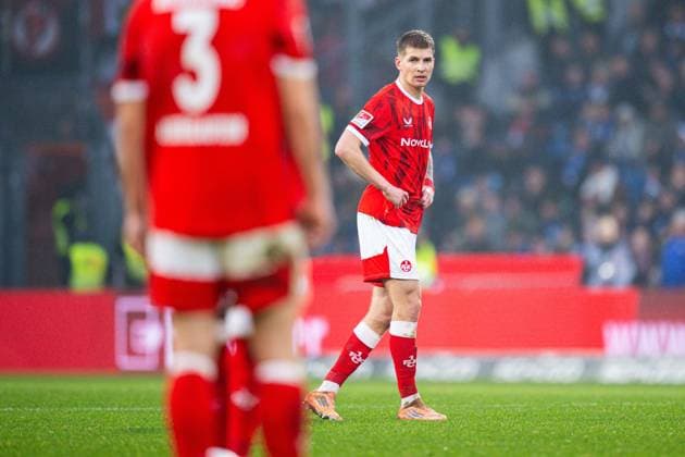 13 12 2025 Football, 2025 2026, 2 Bundesliga, Matchday 16, DSC Arminia Bielefeld 1 FC Kaiserslautern Paul Joly Kaiserslautern DFL REGULATIONS PROHIBIT ANY USE OF PHOTOGRAPHS AS IMAGE SEQUENCES AND OR QUASI VIDEO