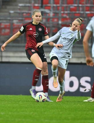 13 12 2025 Soccer season 2025 2026 1 Google Pixel Women Bundesliga 13 Matchday 1 FC Nürnberg FCN Club Clubfrauen VfL Wolfsburg Sportfoto Zink xwoxzix Beatrix Fördös Foerdoes 27, 1 FC Nürnberg FCN Vivien Endemann 25, VfL Wolfsburg