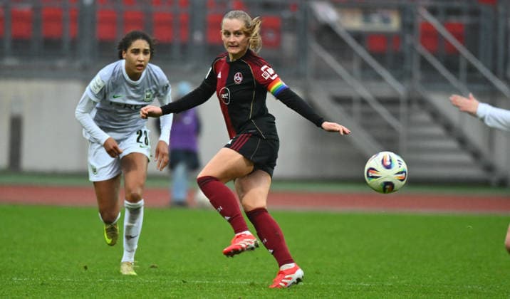 13 12 2025 Soccer season 2025 2026 1 Google Pixel Women Bundesliga 13 Matchday 1 FC Nürnberg FCN Club Clubfrauen VfL Wolfsburg Sportfoto Zink xwoxzix Luisa Guttenberger 4, 1 FC Nürnberg FCN in front of Cora Zicai 28, VfL Wolfsburg