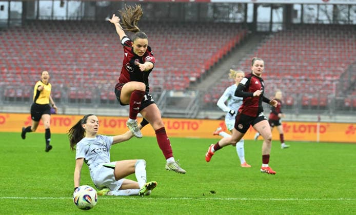 13 12 2025 Soccer season 2025 2026 1 Google Pixel Women Bundesliga 13 Matchday 1 FC Nürnberg FCN Club Clubfrauen VfL Wolfsburg Sportfoto Zink xwoxzix Sanja Homann 19, 1 FC Nürnberg FCN Joelle Wedemeyer 24, VfL Wolfsburg
