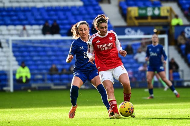 Everton vs Arsenal in the Barclays WSL at Goodison Par Featuring: Clare Wheeler, Mariona Caldentey Where: Liverpool, United Kingdom When: 13 Dec 2025 Credit: Graham Finney Cover Images EDITORIAL USE ONLY. NOT FOR USE BY NEWSPAPERS BASED IN THE UK. Copyright: xx coverimg55336057