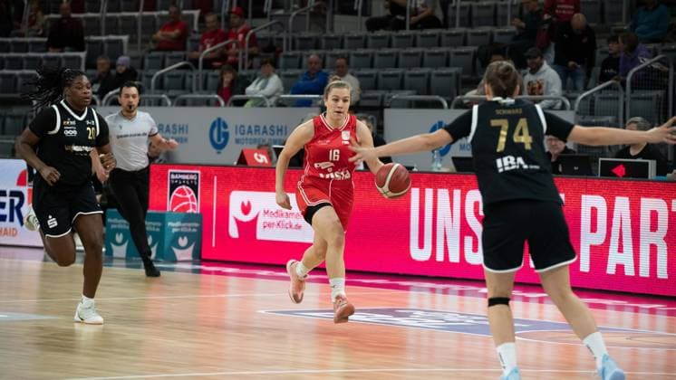 Damen 2. Bundesliga, Bamberg Baskets vs. Baskets Jena Germany ,Bamberg, Brose Arena - 13 Dec 2025 - Basketball, Damen 2. Bundesliga - Bamberg Baskets vs. Baskets Jena Image: Sarah Spiegel (Bamberg Baskets) in action. Bamberg Brose Arena Bayern Germany Copyright: xPresseFotoxEvans xRyanxEvansx
