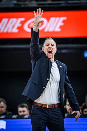 Neu Ulm, Germany, 13 12 25 Head Coach Christian Held Rasta Vechta gestures during the Basketball Bundesliga match between ratiopharm ulm vs Rasta Vechta at ratiopharm Arena on December 13, 2025 in Neu Ulm, Germany Photo by Harry Langer DeFodi Images ratiopharm Arena, Germany, 13 12 25 Head Coach Christian Held Rasta Vechta gestures during the Basketball Bundesliga match between ratiopharm ulm vs Rasta Vechta at Neu Ulm on December 13, 2025 in ratiopharm Arena, Germany Photo by Harry Langer DeFodi Images Photo by Harry Langer DeFodi Images