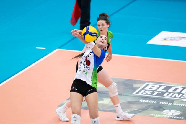 1 Volleyball Bundesliga Women Schwarz Weiss Erfurt vs Skurios Volleys Borken Erfurt 13 12 2025 Melisa Nafia Demirer 2 Skurios Volleys Borken 1 Volleyball Bundesliga Women Schwarz Weiss Erfurt vs Skurios Volleys Borken Riethsporthalle Erfurt 13 12 2025 Copyright: xBEAUTIFULxSPORTS Duehringx