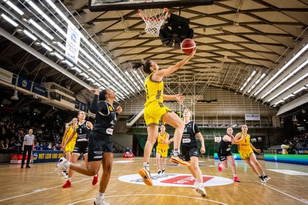 Basketball Berlin 13 12 2025 Season 2025 2026 DBBL 1 Bundesliga Alba Berlin TK Hannover Luchse Theresa Simon Alba, No 03