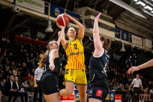 Basketball Berlin 13 12 2025 Season 2025 2026 DBBL 1 Bundesliga Alba Berlin TK Hannover Luchse Lena Gohlisch Alba, No 12
