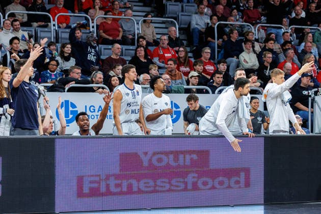 Team, squad, cheers, jubilation, positive emotions, positive emotion, BMA365 Bamberg Baskets vs MLP Academics Heidelberg, Basketball, easyCredit BBL, Matchday 10, 13 12 2025 BMA365 Bamberg Baskets vs MLP Academics Heidelberg, Basketball, easyCredit BBL, Matchday 10, 13 12 2025 Bamberg Copyright: xEibner-Pressefoto G.xSantemizx EP_EER