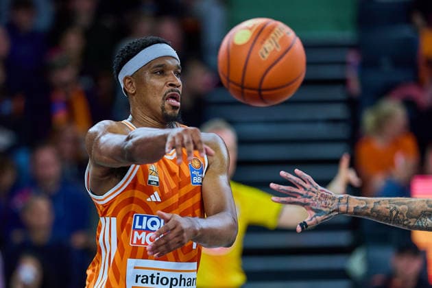 13rv GER, ratiopharm ulm vs RASTA Vechta, Basketball, Matchday 10, EasyCredit Bundesliga, Season 2025 2026, 13 12 2025 GER, ratiopharm ulm vs RASTA Vechta, Basketball, Matchday 10, EasyCredit Bundesliga, Season 2025 2026, 13 12 2025 New Ulm Copyright: xEibner-Pressefoto GeraldxOelze-dexStoppanyx EP_ODS