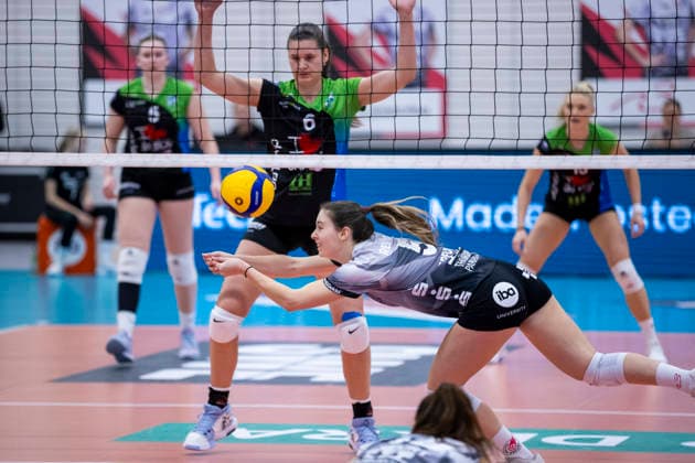 1 Volleyball Bundesliga Women Schwarz Weiss Erfurt vs Skurios Volleys Borken Erfurt 13 12 2025 Emilie Respaut 5 Schwarz Weiss Erfurt 1 Volleyball Bundesliga Women Schwarz Weiss Erfurt vs Skurios Volleys Borken Riethsporthalle Erfurt 13 12 2025 Copyright: xBEAUTIFULxSPORTS Duehringx