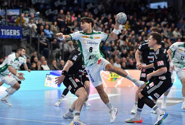 13 12 2025 Handball 1 Bundesliga DAIKIN HBL Season 2024 2025 17 Matchday HC Erlangen Metropolregion Nuremberg HCE SC DHfK Leipzig OGo xOGox Lucas Krzikalla 8, SC DHfK Leipzig
