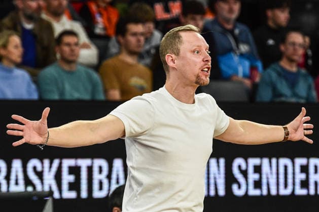 easyCredit BBL Ratiopharm Ulm v Rasta Vechta, Ratiopharm Arena Ulm 13 12 2025 Coach Christian Held Ulm 13 12 2025 10 Matchday easyCredit BBL, Ratiopharm Ulm v Rasta Vechta, Ratiopharm Arena Ulm Copyright: xBEAUTIFULxSPORTS Märklx