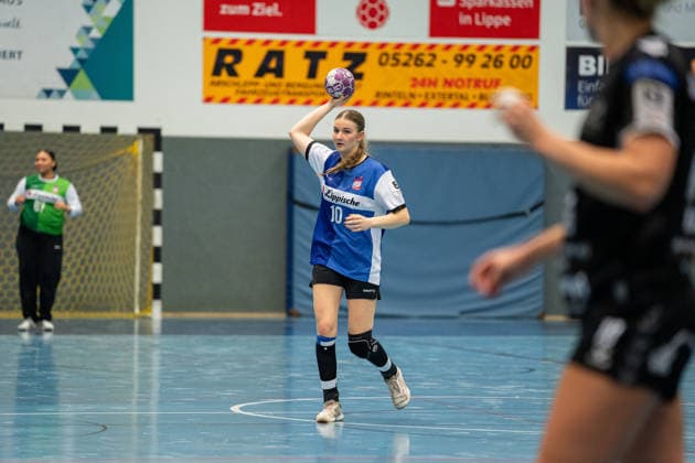 HSG Blomberg Lippe II vs SV Todesfelde, Handball, 3 Liga Nord, Matchday 2, 13 12 2025, Season 2025 2026, Blomberg Megan Rusko HSG Blomberg Lippe II, 10 in the match setup Blomberg Sporthalle an der Ulmenallee Germany