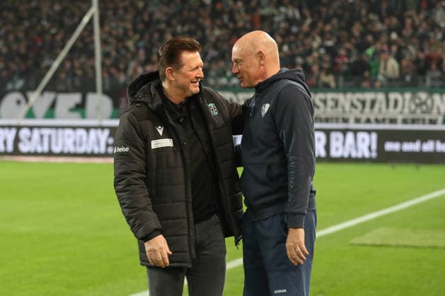 13 12 2025, xtgx, Soccer 2 Bundesliga, Hannover 96 VfL Bochum emspor, v l Christian Titz Hannover, Coach , Uwe Roesler Rösler, Bochum, Coach DFL DFB REGULATIONS PROHIBIT ANY USE OF PHOTOGRAPHS as IMAGE SEQUENCES and or QUASI VIDEO Hannover