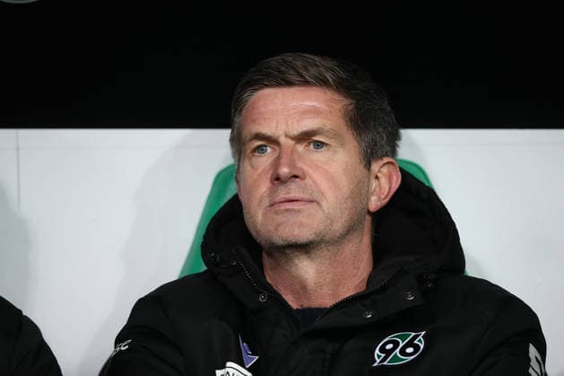 13 12 2025, xtgx, Fußball 2 Bundesliga, Hannover 96 VfL Bochum emspor, v l Ralf Becker Hannover, Sportdirektor Portrait, Portraet, Einzelbild DFL DFB REGULATIONS PROHIBIT ANY USE OF PHOTOGRAPHS as IMAGE SEQUENCES and or QUASI VIDEO Hannover