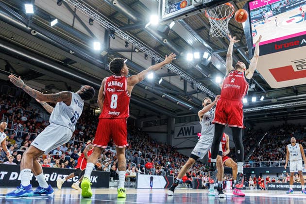Marcus Weathers MLP Academics Heidelberg, 00 , Demarcus Demonia BMA365 Bamberg Baskets, 08 , Mateo Seric MLP Academics Heidelberg, 21 , Daniel Keppeler BMA365 Bamberg Baskets, 31 , BMA365 Bamberg Baskets vs MLP Academics Heidelberg, Basketball, easyCredit BBL, Matchday 10, 13 12 2025 BMA365 Bamberg Baskets vs MLP Academics Heidelberg, Basketball, easyCredit BBL, Matchday 10, 13 12 2025 Bamberg Copyright: xEibner-Pressefoto G.xSantemizx EP_EER