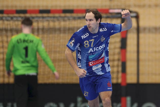 13 12 2025, Men, Handball, Season 2025 2026, 2 Handball Bundesliga, 15 Matchday TV Grosswallstadt 1 VfL Potsdam v re Maxim Schalles 87, TV Grosswallstadt celebrates his goal against Frederik Höler 1, VfL Potsdam Elsenfeld Untermainhalle Bayern Germany