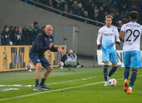 Germany Soccer 2 Bundesliga 2025 26, 16 Matchday Hannover 96 vs VfL Bochum Heinz von Heiden Arena Stadion Hannover Uwe Rösler Coach VfL Bochum Hannover Copyright: xAymanxAlahmedx