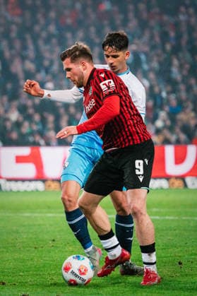 2 Bundesliga Hannover 96 vs VfL Bochum, 13 12 2025 Benjamin Källman Hannover 96, 9 Soccer, 2 Bundesliga, 16 Matchday Hannover 96 vs VfL Bochum on 13 12 2025 at Heinz von Heiden Arena, Hannover DFL REGULATIONS PROHIBIT ANY USE OF PHOTOGRAPHS AS IMAGE SEQUENCES AND OR QUASI VIDEO Copyright: xBEAUTIFULxSPORTS Tonhäuserx