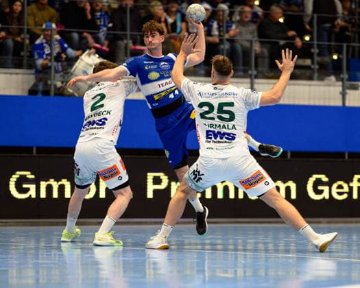 Stephan, Seitz right back, ThSV Eisenach, 44 , Ludvig, Jurmala Astrom Kreislaeufer, Frisch Auf Goeppingen, 25 , Oskar, Neudeck left back, Frisch Auf Goeppingen, 2 GER, ThSV Eisenach vs FRISCH AUF Göppingen, 1 Daikin Handballbundesliga, Handball, Matchday 17, Season 2025 2026, 13 12 2025 GER, ThSV Eisenach vs FRISCH AUF Göppingen, 1 Daikin Handballbundesliga, Handball, Matchday 17, Season 2025 2026, 13 12 2025 Eisenach Copyright: xEibner-Pressefoto MartinxHerbstx EP_MHT