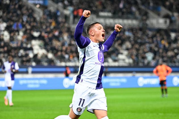 Paris FC v Toulouse FC - Ligue 1 McDonald s 2025 2026 11 Santiago HIDALGO (tfc) during the Ligue 1 McDonald s match between Paris FC and Toulouse at Stade Jean Bouin on December 13, 2025 in Paris, France. Paris France  Copyright: xFEPx 776348231