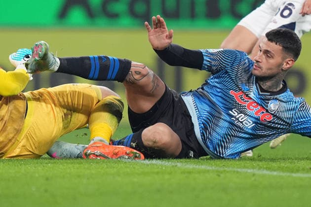 Atalanta™s Gianluca Scamacca , Atalanta s Ademola Lookman celebrates after scoring 2-1 during the Serie A soccer match between Atalanta and Cagliari at the New Balance Stadium in Bergamo , north Italy - Saturday , December 13 , 2025. - Soccer .  Copyright: xSpada LaPressex