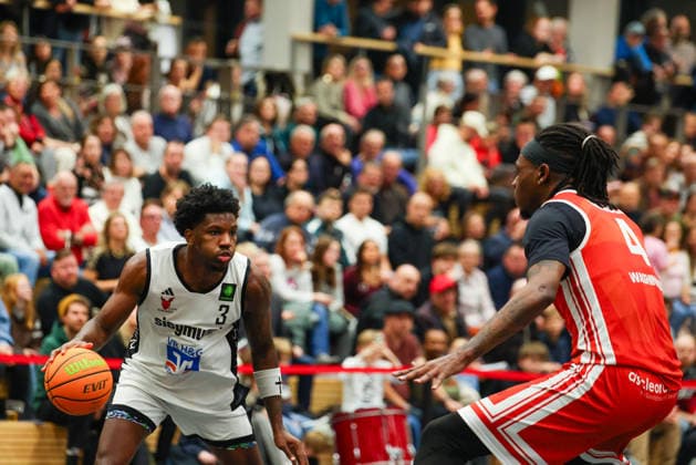 Zion Richardson 3, BG Hessing Leitershofen at the match between BG Hessing Leitershofen v TV Langen, Basketball, Men, BARMER 2 Bundesliga ProB Süd, 2025 2026, 13 Matchday on 13 12 2025 in Augsburg, Mehrzweckhalle Stadtbergen Bayern Germany