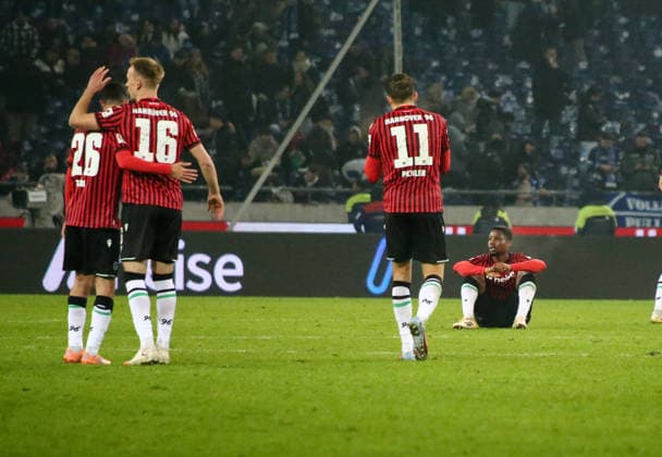Germany Soccer 2 Bundesliga 2025 26, 16 Matchday Hannover 96 vs VfL Bochum Heinz von Heiden Arena Stadion Hannover Benedikt Pichler Hannover 96, 11 Havard Nielsen Havard Nielsen Hannover 96, 16 Waniss Taï¯bi Waniss Taibi Hannover 96, 26 Hannover Copyright: xAymanxAlahmedx